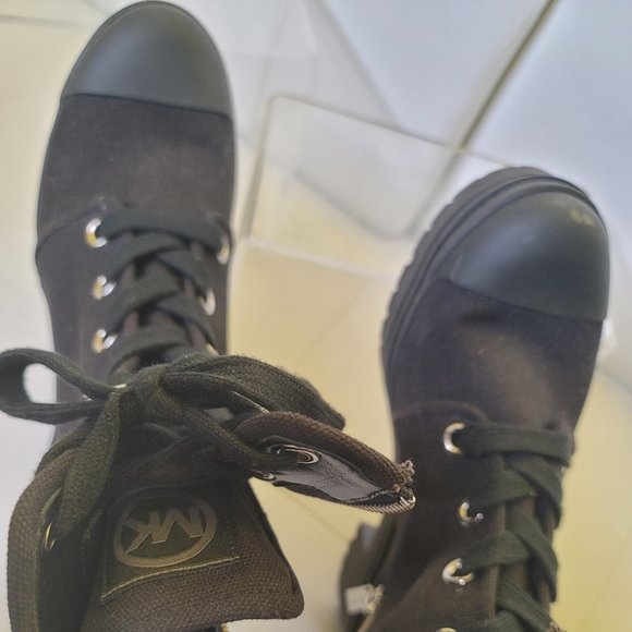 MICHAEL KORS COREY CANVAS COMBAT BOOT( BLACK ) - Picture 7 of 16